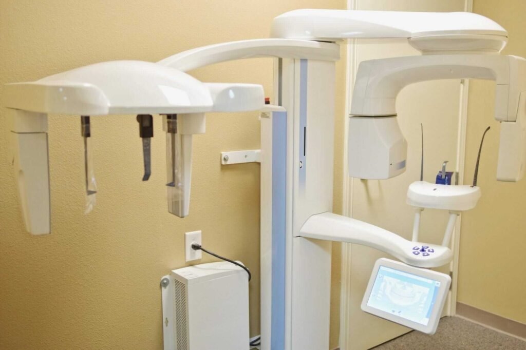 Modern dental X-ray equipment at Putramahkota Dental Clinic in Mahkota Cheras